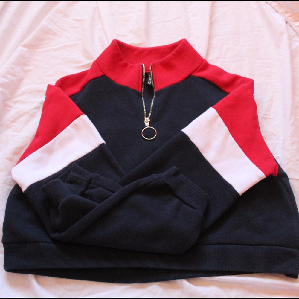cropped blue half zip sweater with hoop!🚨